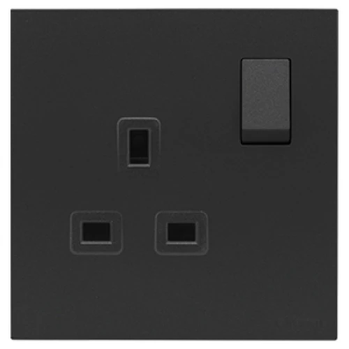 فيش ماسه الفنار مع مفتاح 7×7 - 13 أمبير أسود