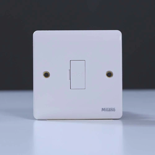 Novex 3A Unswitched Fuse White